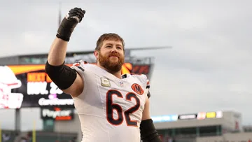 Bears Guard Joe Thuney Seeks Clarity on Left Tackle Starter Amid Four-Way Battle