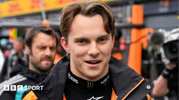 Norris' McLaren Extension Raises Questions for Piastri's F1 Performance and Future